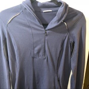 Navy lulu quarter zip size 8